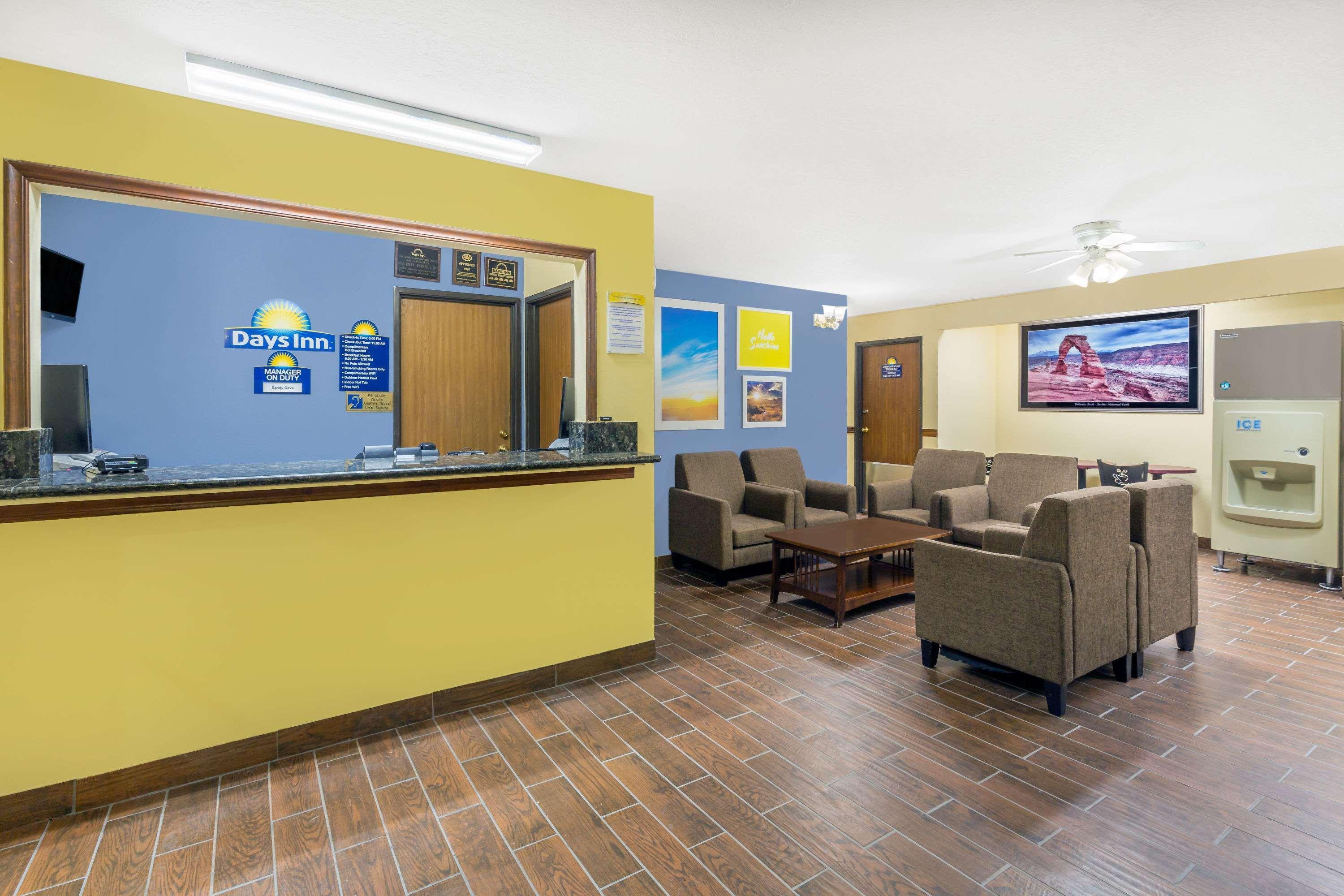 Days Inn By Wyndham מואב מראה חיצוני תמונה