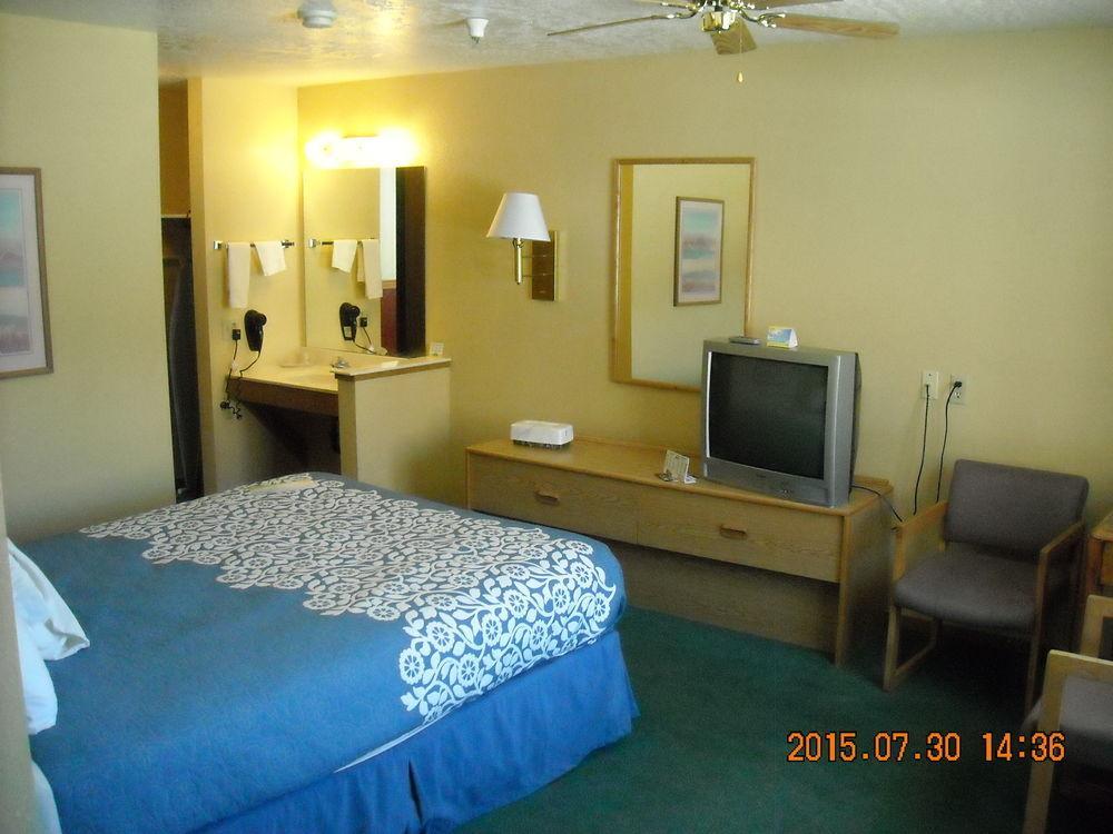 Days Inn By Wyndham מואב מראה חיצוני תמונה