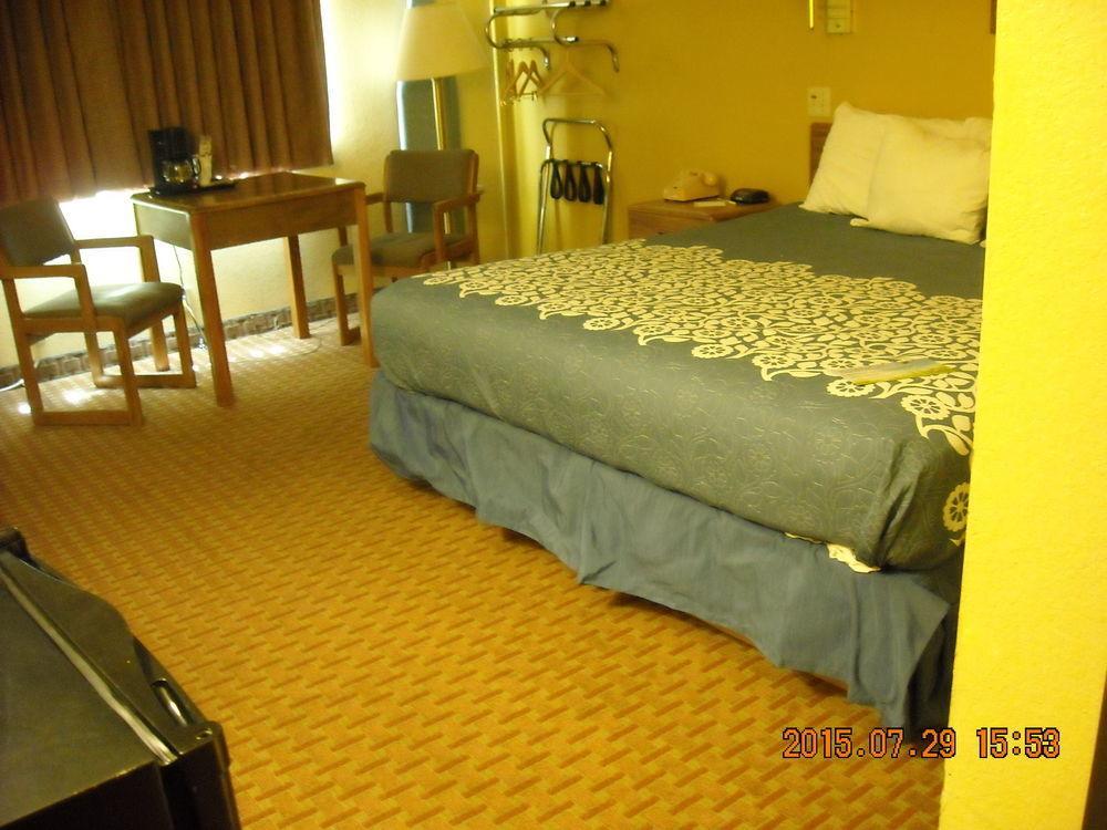 Days Inn By Wyndham מואב מראה חיצוני תמונה