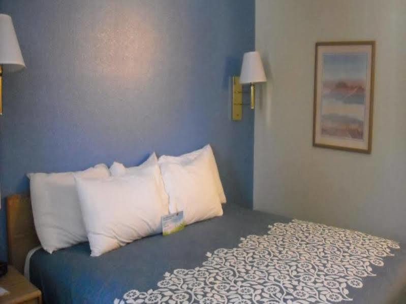 Days Inn By Wyndham מואב מראה חיצוני תמונה